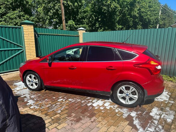 2012 Ford Focus III, красный, 805000 рублей - вид 3