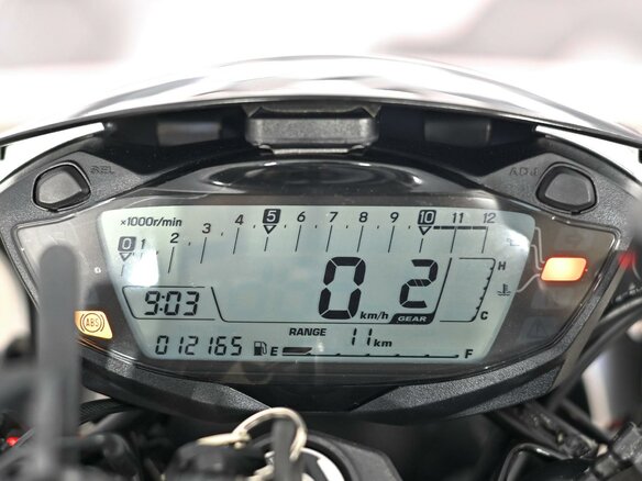 2023 Suzuki SV 650, серебристый, 677000 рублей - вид 8