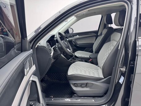2023 Volkswagen Tayron I Рестайлинг, синий, 2250000 рублей, вид 5
