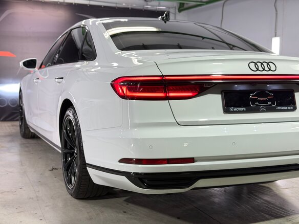 2019 Audi A8 Long 55 TFSI IV (D5), белый, 4790000 рублей - вид 13