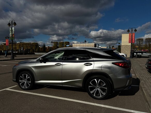 2018 Lexus RX 450h IV, серый, 5000000 рублей - вид 10