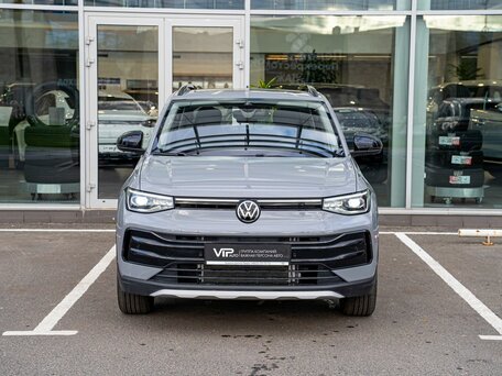 2026 Volkswagen Tharu XR 300 TSI, серый, 3350000 рублей, вид 2