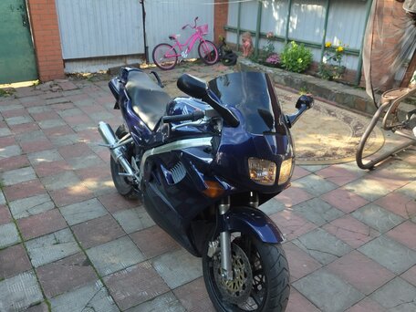 1996 Honda VF 750, синий, 300000 рублей, вид 1