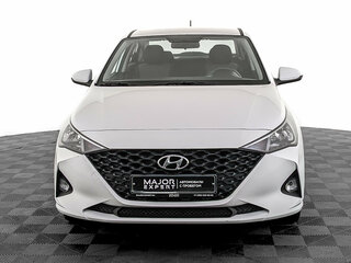 2022 Hyundai Solaris II Рестайлинг, белый, 1570000 рублей, вид 2