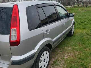2008 Ford Fusion I Рестайлинг, серебристый, 450000 рублей, вид 3