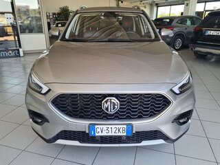 2024 MG ZS II Рестайлинг, серебристый, 2423000 рублей, вид 2