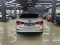 2015 Kia Rio III Рестайлинг, серебристый, 1000000 рублей - вид 4