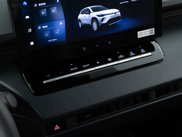 2025 Toyota Corolla Cross I Рестайлинг, серый, 3575000 рублей - вид 17