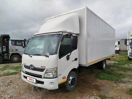 2019 Hino Series 300 (Dutro), белый, 2150000 рублей, вид 1