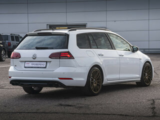 2020 Volkswagen Golf R VII Рестайлинг, белый, 3698000 рублей, вид 5