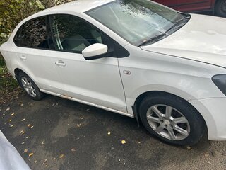 2013 Volkswagen Polo V, белый, 550000 рублей, вид 3