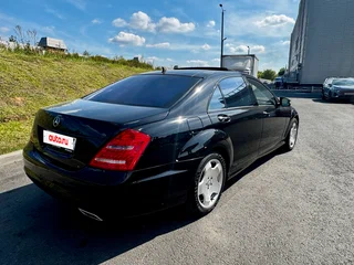 2009 Mercedes-Benz S-Класс 500 V (W221) Рестайлинг, чёрный, 1350000 рублей, вид 5
