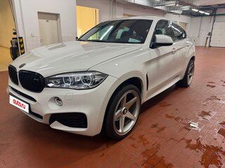 2015 BMW X6 35i II (F16), белый, 4300000 рублей, вид 2