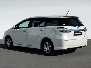 2013 Toyota Wish II Рестайлинг, белый, 1529000 рублей, вид 2