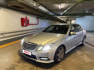 2011 Mercedes-Benz E-Класс 200 7G-Tronic IV (W212, S212, C207), серебристый, 1900000 рублей, вид 4