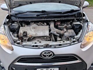 2017 Toyota Sienta II, серый, 1130000 рублей, вид 3