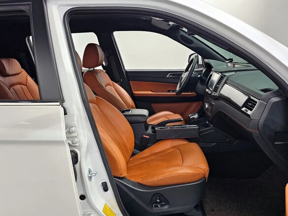 2022 SsangYong Rexton IV Рестайлинг, белый - вид 11