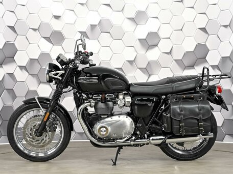 2019 Triumph Bonneville T120, чёрный, 899000 рублей, вид 4