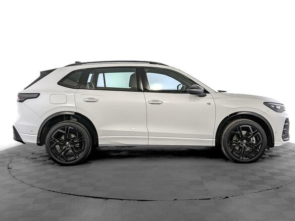 2026 Volkswagen Tiguan L Pro III (China Market), белый - вид 3