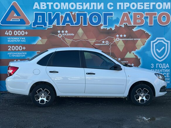 2024 Lada (ВАЗ) Granta I Рестайлинг, белый - вид 1