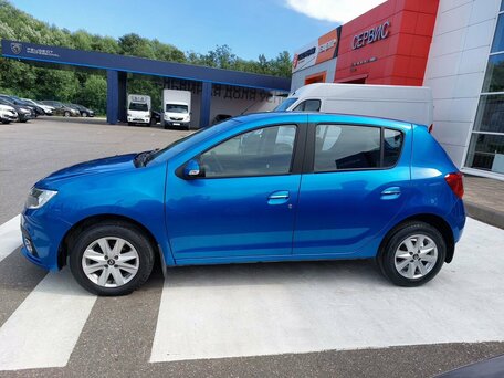 2018 Renault Sandero II Рестайлинг, синий, 1170000 рублей, вид 4