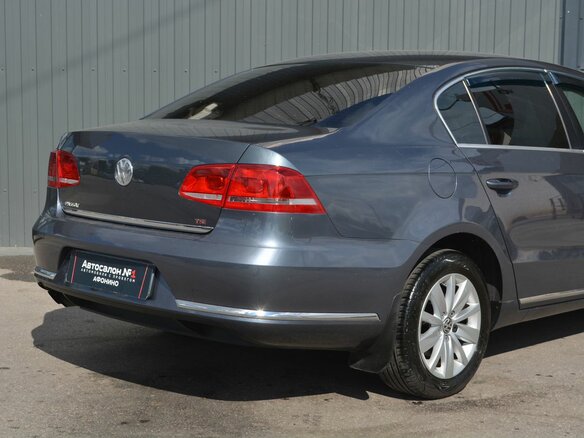2011 Volkswagen Passat B7, серый, 879888 рублей - вид 9