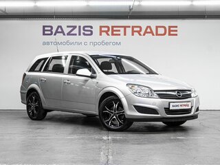 2011 Opel Astra H Рестайлинг, серебристый, 699000 рублей, вид 3