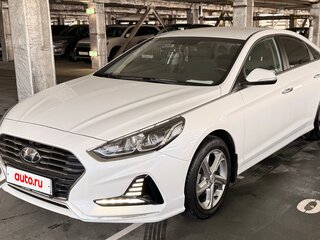 2019 Hyundai Sonata VII (LF) Рестайлинг, белый, 2050000 рублей, вид 4