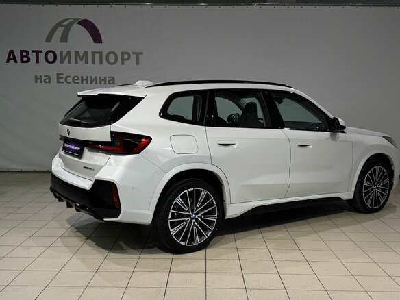 2026 BMW X1 Long 25Li xDrive III (U11/U12), белый, 5990000 рублей - вид 4