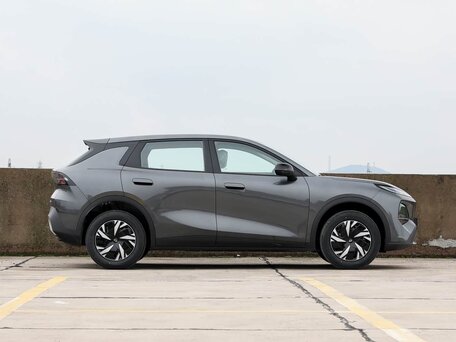 2026 Changan Qiyuan Q05 51.9 kWh II, серый, 2264000 рублей, вид 4