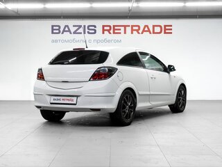 2010 Opel Astra GTC H Рестайлинг, белый, 700000 рублей, вид 5