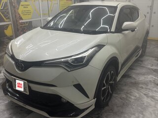 2017 Toyota C-HR I, белый, 1700000 рублей, вид 3