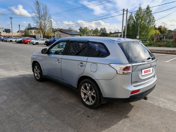 2012 Mitsubishi Outlander III, серый, 1090000 рублей - вид 4