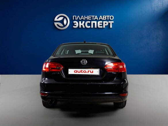 2013 Volkswagen Jetta VI, чёрный, 748000 рублей - вид 4