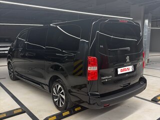 2018 Peugeot Traveller Long I, чёрный, 3600000 рублей, вид 5