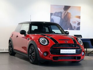 2021 Mini Hatch Cooper S III (F55/F56) Рестайлинг, красный, 2550000 рублей, вид 3