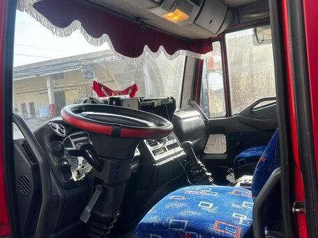2004 Iveco EuroCargo, красный, 1700000 рублей, вид 4