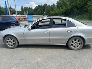2002 Mercedes-Benz E-Класс 270 III (W211, S211), серебристый, 480000 рублей, вид 4
