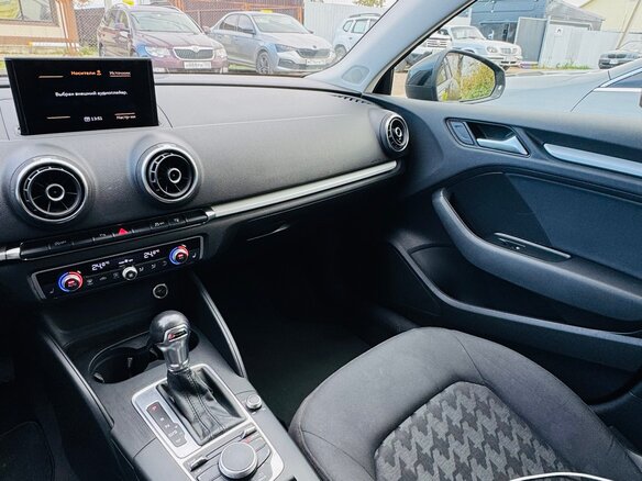 2015 Audi A3 III (8V), чёрный, 1350000 рублей - вид 9