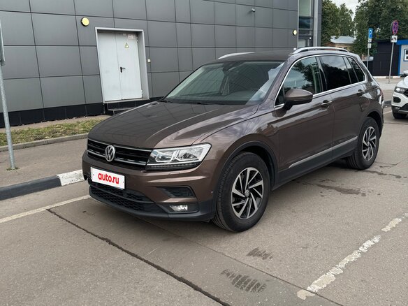 2019 Volkswagen Tiguan II, коричневый, 1990000 рублей