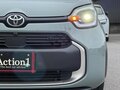 2023 Toyota Sienta III, зелёный - вид 3