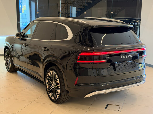 2026 Zeekr 8X 70 kWh, чёрный, 11890000 рублей - вид 3