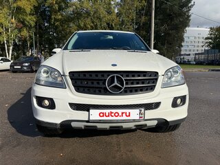 2005 Mercedes-Benz M-Класс 350 II (W164), белый, 1300000 рублей, вид 1