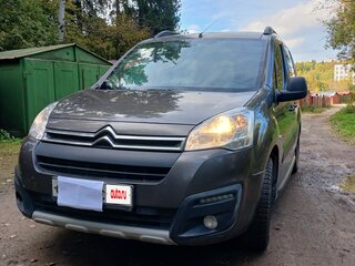 2017 Citroen Berlingo II Рестайлинг 2, коричневый, 950000 рублей, вид 3