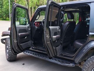 2020 Jeep Wrangler IV (JL), чёрный, 3900000 рублей, вид 1