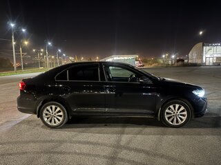 2022 Volkswagen Polo VI, чёрный, 1910000 рублей, вид 4