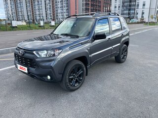2022 Lada (ВАЗ) Niva Travel I, серый, 990000 рублей, вид 1