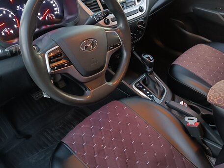 2020 Hyundai Solaris II Рестайлинг, серый, 1650000 рублей, вид 5