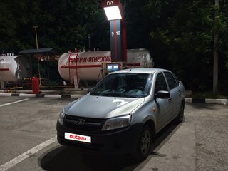2016 Lada (ВАЗ) Granta I, серебристый, 400000 рублей, вид 2