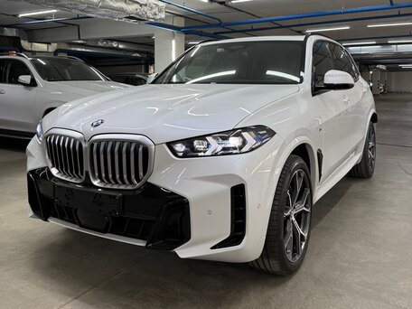 2023 BMW X5 40i IV (G05/G18) Рестайлинг, белый, 12499000 рублей, вид 1